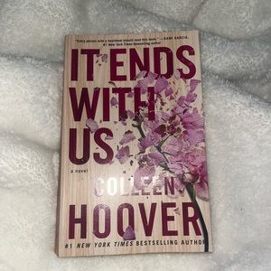 It Ends With Us by Colleen Hoover